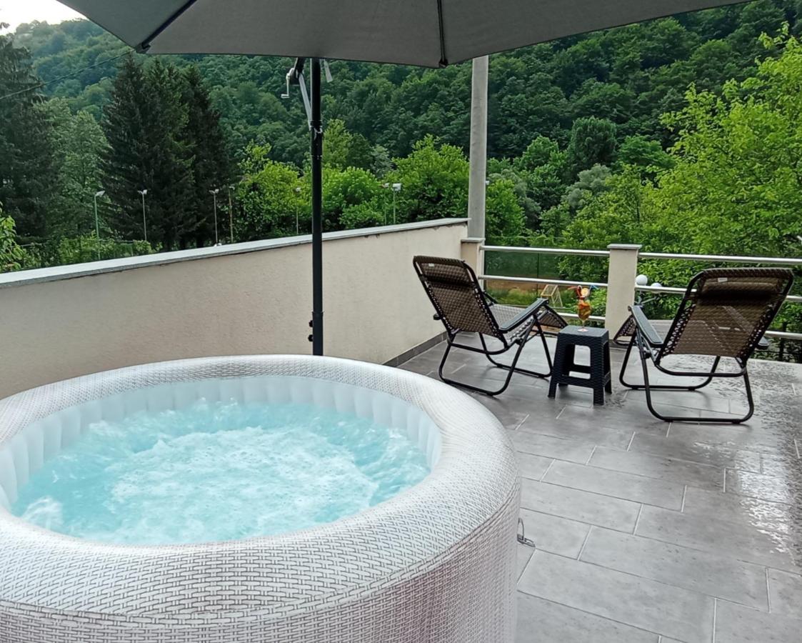 Apartmani Unski Biser Cazin Buitenkant foto